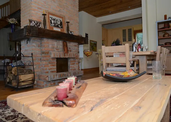 Sumadijski Ranc بيت للعطل *